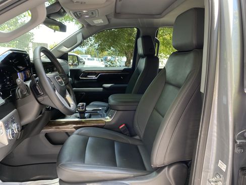 Used 2025 GMC Sierra 1500 Elevation w/ Elevation Premium Package AWD/4WD image 17