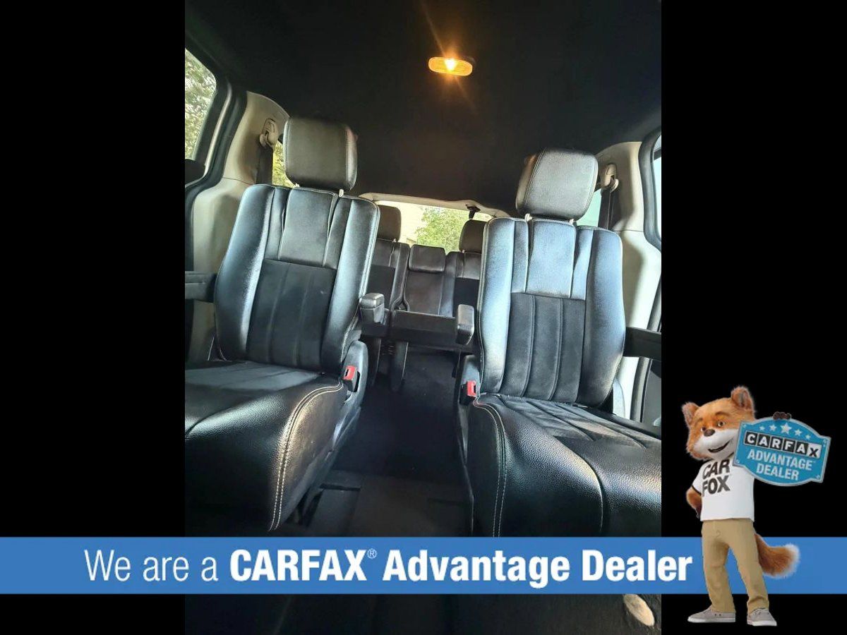 Used 2018 Dodge Grand Caravan SXT FWD image 36