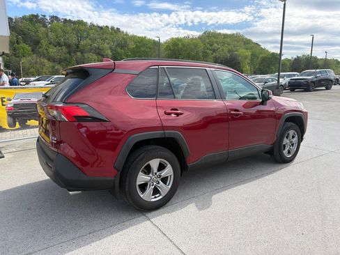 Used 2024 Toyota RAV4 XLE w/ Convenience Package image 6