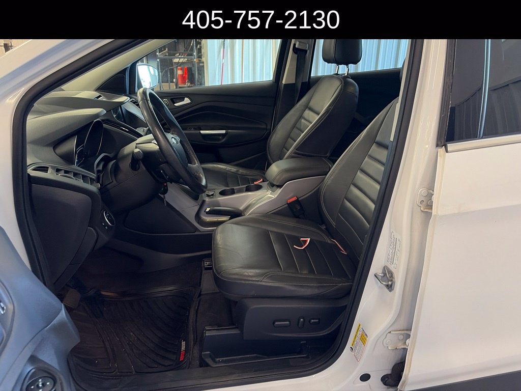 Used 2016 Ford Escape SE w/ SE Leather Comfort Package FWD image 4