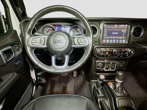 Used 2023 Jeep Wrangler Unlimited Sahara w/ Cold Weather Group AWD/4WD image 25