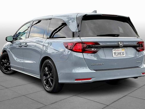 Used 2023 Honda Odyssey Sport image 11