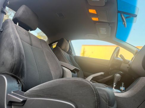 Used 2012 Nissan Altima 2.5 S FWD image 9