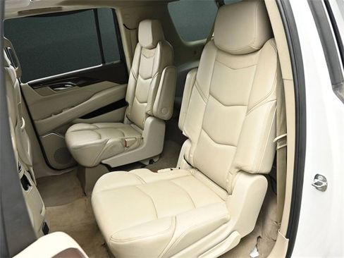 Used 2017 Cadillac Escalade ESV Premium Luxury image 14