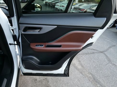 Used 2019 Jaguar F-PACE S image 40