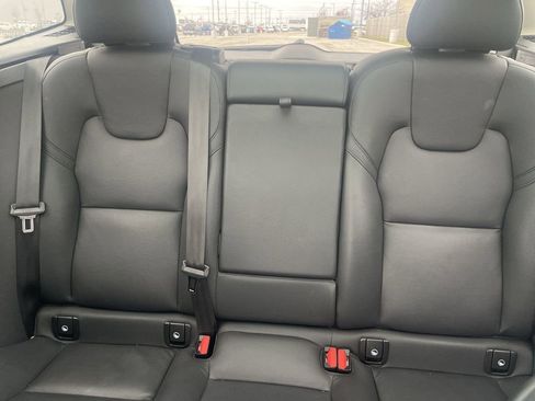 Used 2024 Volvo XC60 B5 Plus image 28