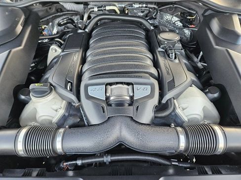 Used 2011 Porsche Cayenne S image 22