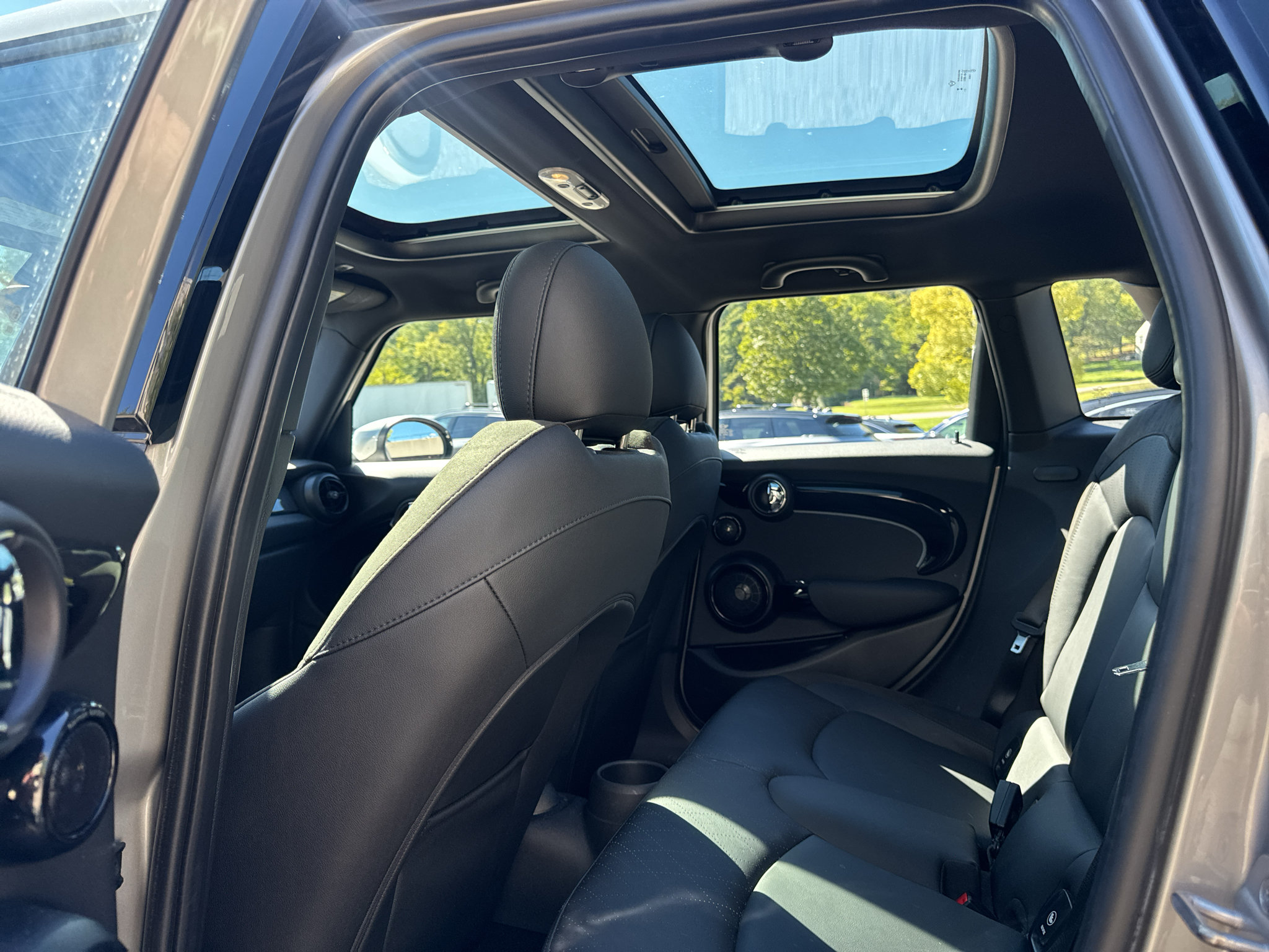 Used 2024 MINI Cooper S FWD image 28