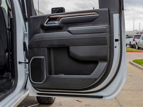 Used 2026 Chevrolet Silverado 3500 LT w/ Convenience Package image 38