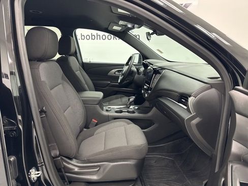Used 2023 Chevrolet Traverse LT w/ LPO, Floor Liner Package image 31