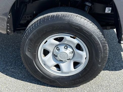 Used 2019 Toyota Tacoma SR w/ SR Convenience Package RWD image 18