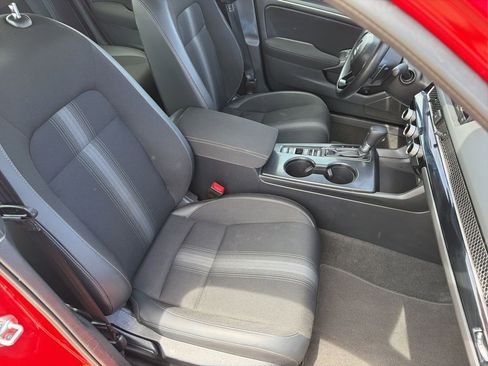 Used 2023 Honda Civic Sport image 19