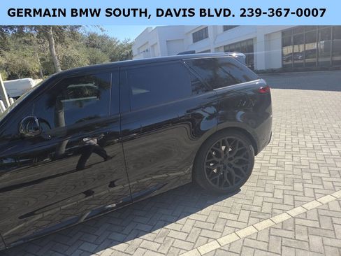 Used 2023 Land Rover Range Rover Sport SE Dynamic image 7