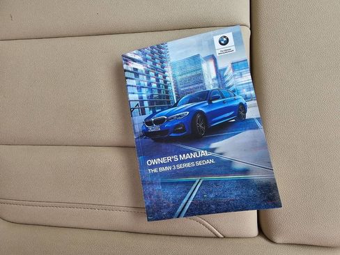 Used 2021 BMW 330i xDrive Sedan w/ Convenience Package image 35