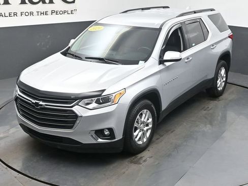 Used 2020 Chevrolet Traverse LT image 46