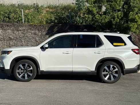 Certified 2024 Honda Pilot Elite image 8