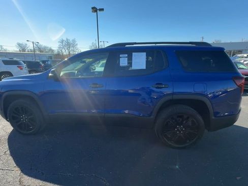 Used 2023 GMC Acadia SLE w/ Driver Convenience Package image 6