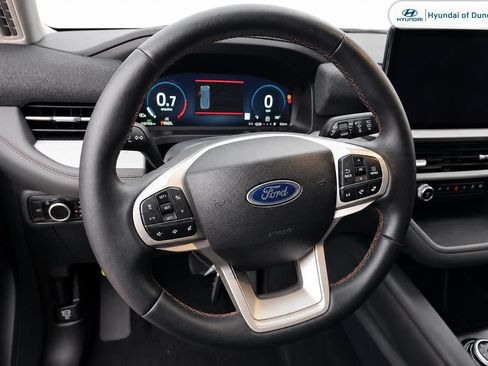 Used 2026 Ford Explorer Active RWD image 9