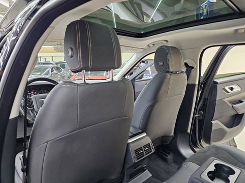 Used 2018 Land Rover Range Rover Velar image 24