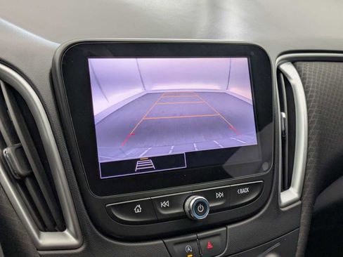 Used 2022 Chevrolet Malibu LT FWD image 29