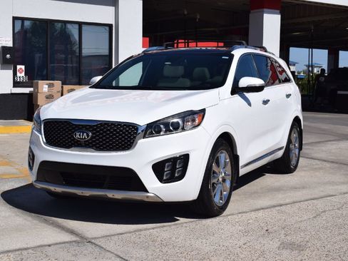 Used 2017 Kia Sorento SX FWD image 1
