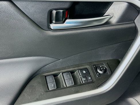 Certified 2025 Toyota RAV4 XLE w/ Convenience Package image 17