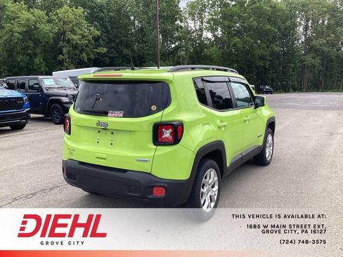 Used 2018 Jeep Renegade Latitude AWD/4WD image 7