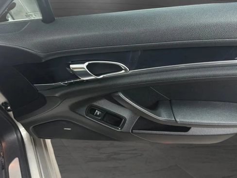 Used 2012 Porsche Panamera S RWD image 17