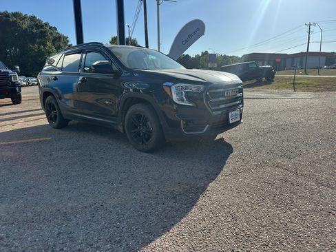 Used 2023 GMC Terrain AT4 w/ Infotainment Package II AWD/4WD image 5