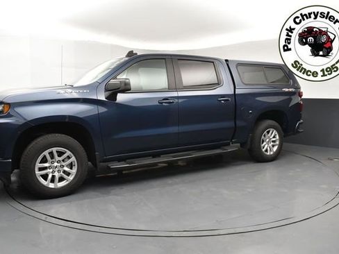 Used 2021 Chevrolet Silverado 1500 RST image 3