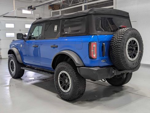 Used 2022 Ford Bronco Big Bend w/ Sasquatch Package AWD/4WD image 10