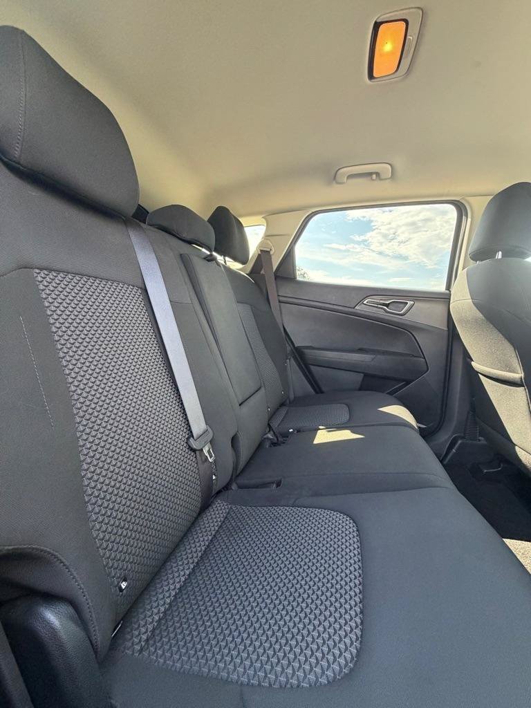 Used 2023 Kia Sportage LX FWD image 16