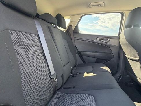 Used 2023 Kia Sportage LX FWD image 16