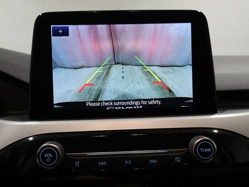 Used 2022 Ford Escape SE w/ Cold Weather Package image 27