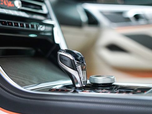 Used 2025 BMW 840i 840i w/ M Sport Professional Package image 18