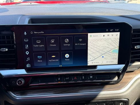 Used 2025 Chevrolet Silverado 2500 LT w/ Convenience Package image 18