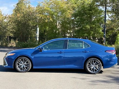 Used 2023 Toyota Camry XLE w/ Navigation Package AWD/4WD image 2