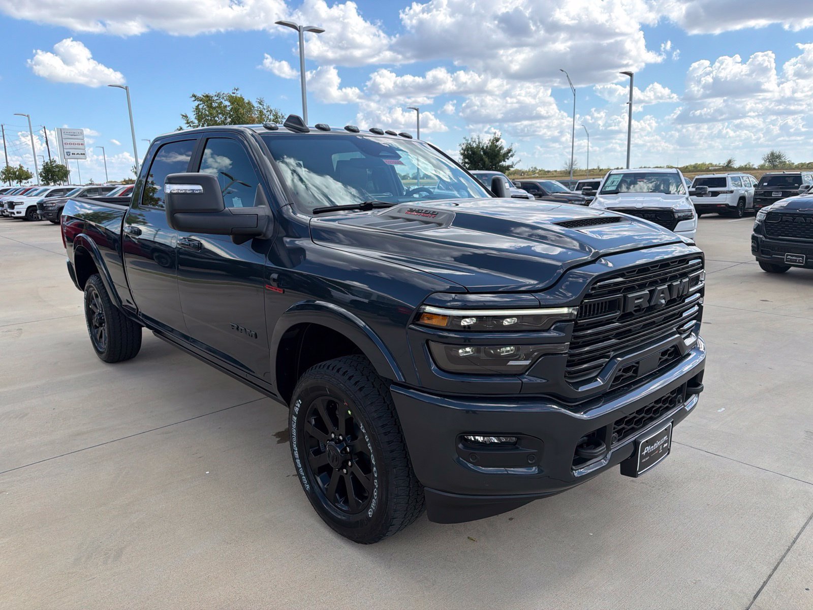 New 2027 RAM 2500 Laramie AWD/4WD image 7