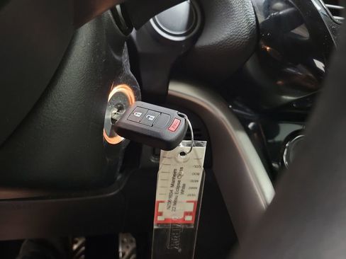 Used 2022 Mitsubishi Eclipse Cross LE AWD/4WD image 17