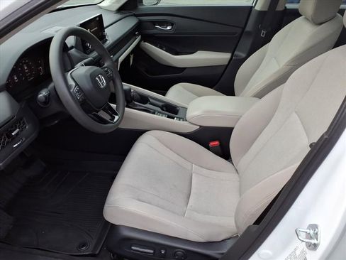 Used 2024 Honda Accord EX image 5