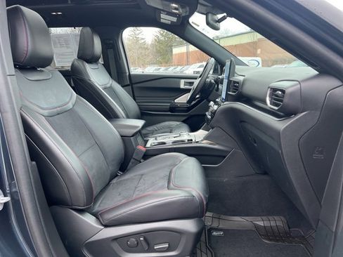 Used 2023 Ford Explorer ST w/ Equipment Group 401A image 11