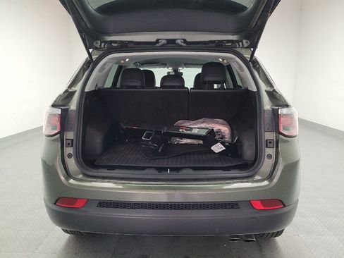 Used 2019 Jeep Compass Limited AWD/4WD image 29