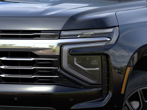 New 2026 Chevrolet Suburban LT RWD image 10