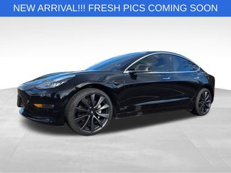 Used 2018 Tesla Model 3 Mid Range RWD video 2