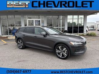 Used 2025 Volvo V60 B5 Cross Country Plus AWD/4WD video 1
