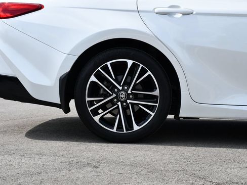 Used 2025 Toyota Camry XLE w/ Premium Plus Package FWD image 10