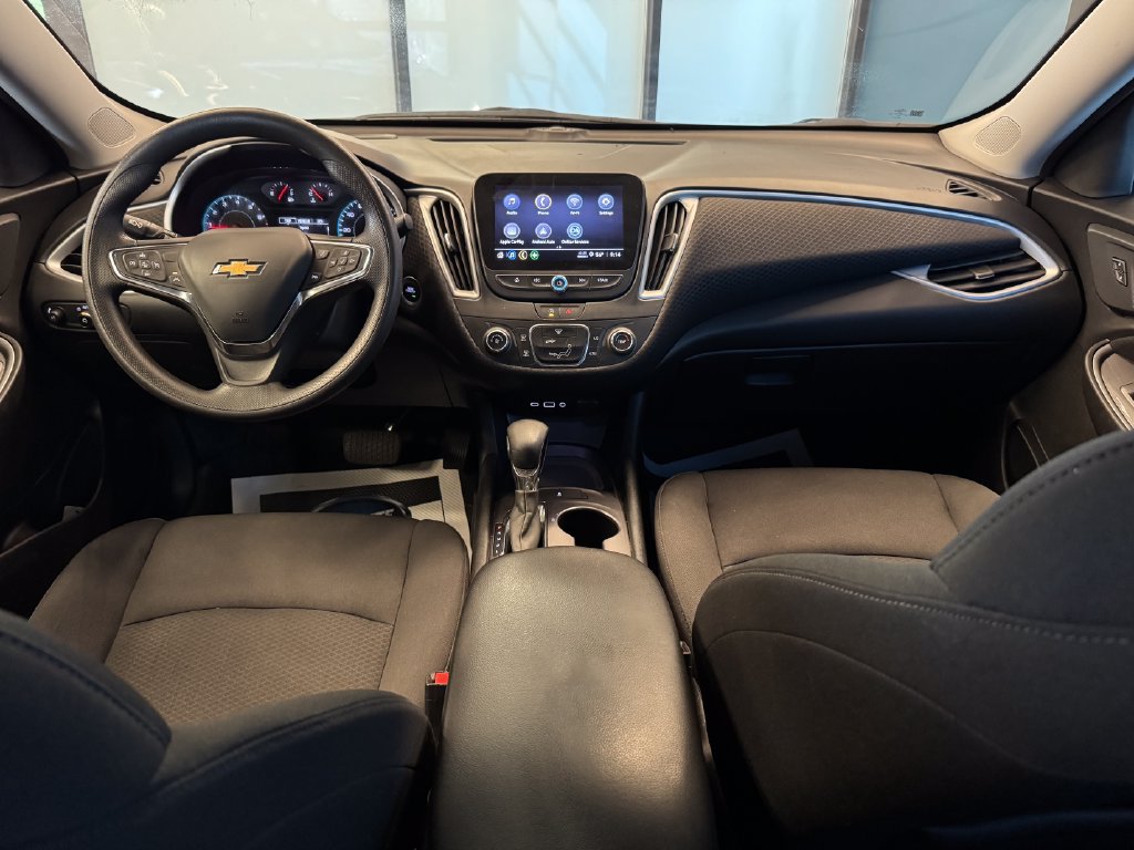 Used 2023 Chevrolet Malibu LS w/ LPO, Floor Liner Package FWD image 9