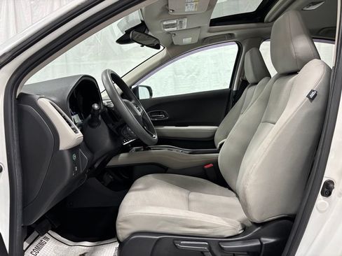 Used 2019 Honda HR-V EX image 14