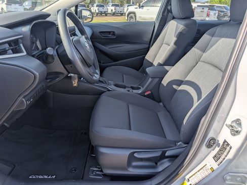 Used 2023 Toyota Corolla LE FWD image 10