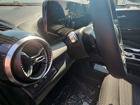 New 2027 Chevrolet Equinox LT FWD image 11